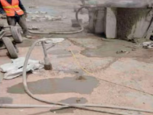 北安水泥混凝土路面板底注浆技术 路面脱空注浆整治方案